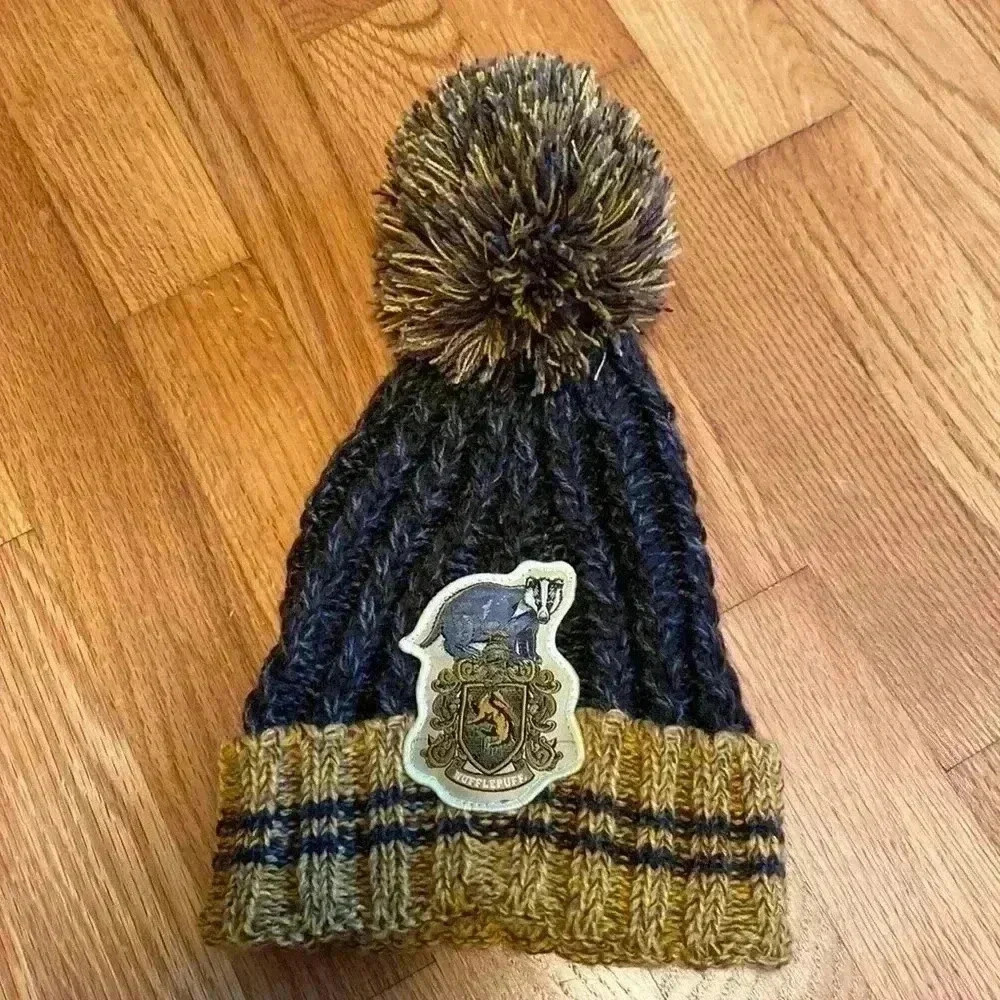 Harry Potter Hufflepuff Knit Beanie With PomPom in Size Youth.  Gray and Yellow.